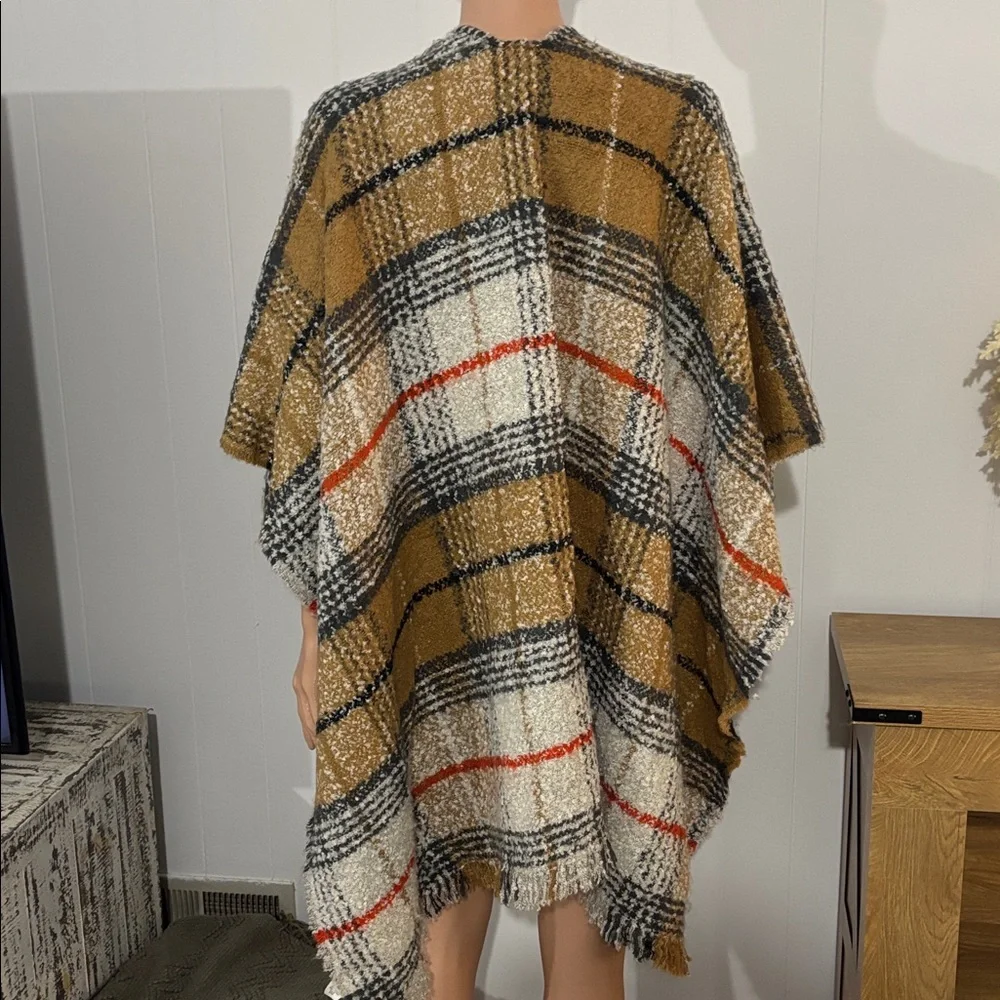 Echo Plaid Essentials Cozy Winter Poncho Wrap‎ O/S